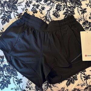 Lululemon shorts NWT Hotty Hot LR Short 2.5” *Lined